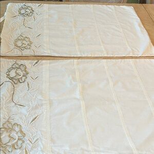 DKNY Burnished Floral Standard/Queen Sham (2)